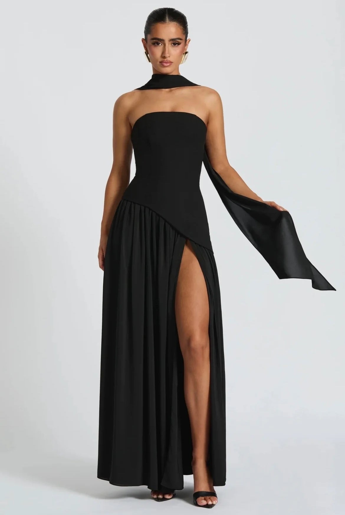 BABYBOO MALIYAH MAXI DRESS BLACK SIZE 8 by Babyboo available for hire in Ivanhoe, VIC