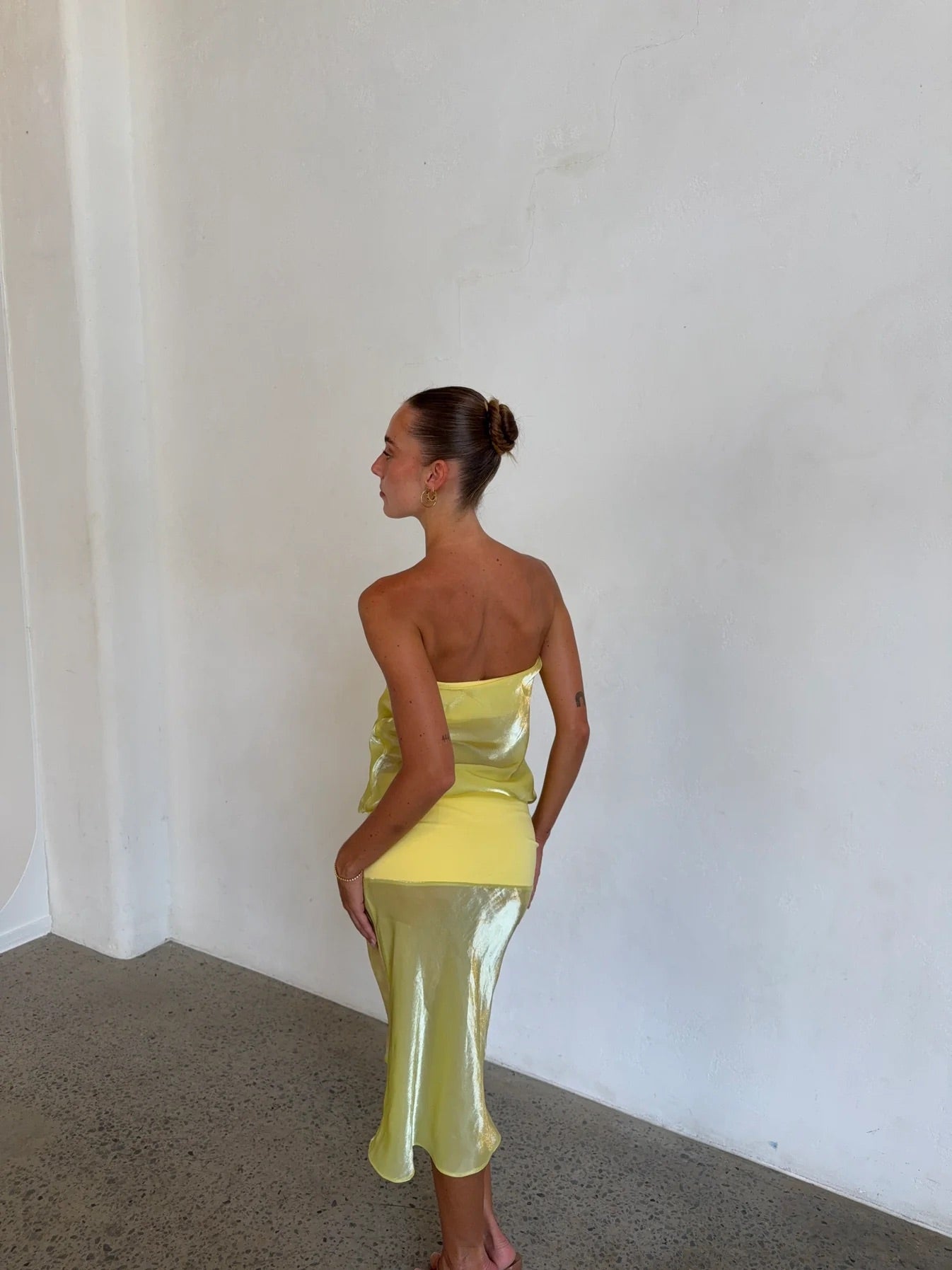 Melt Panel in Limoncello by Mode Mischief available for hire in Gold Coast, QLD
