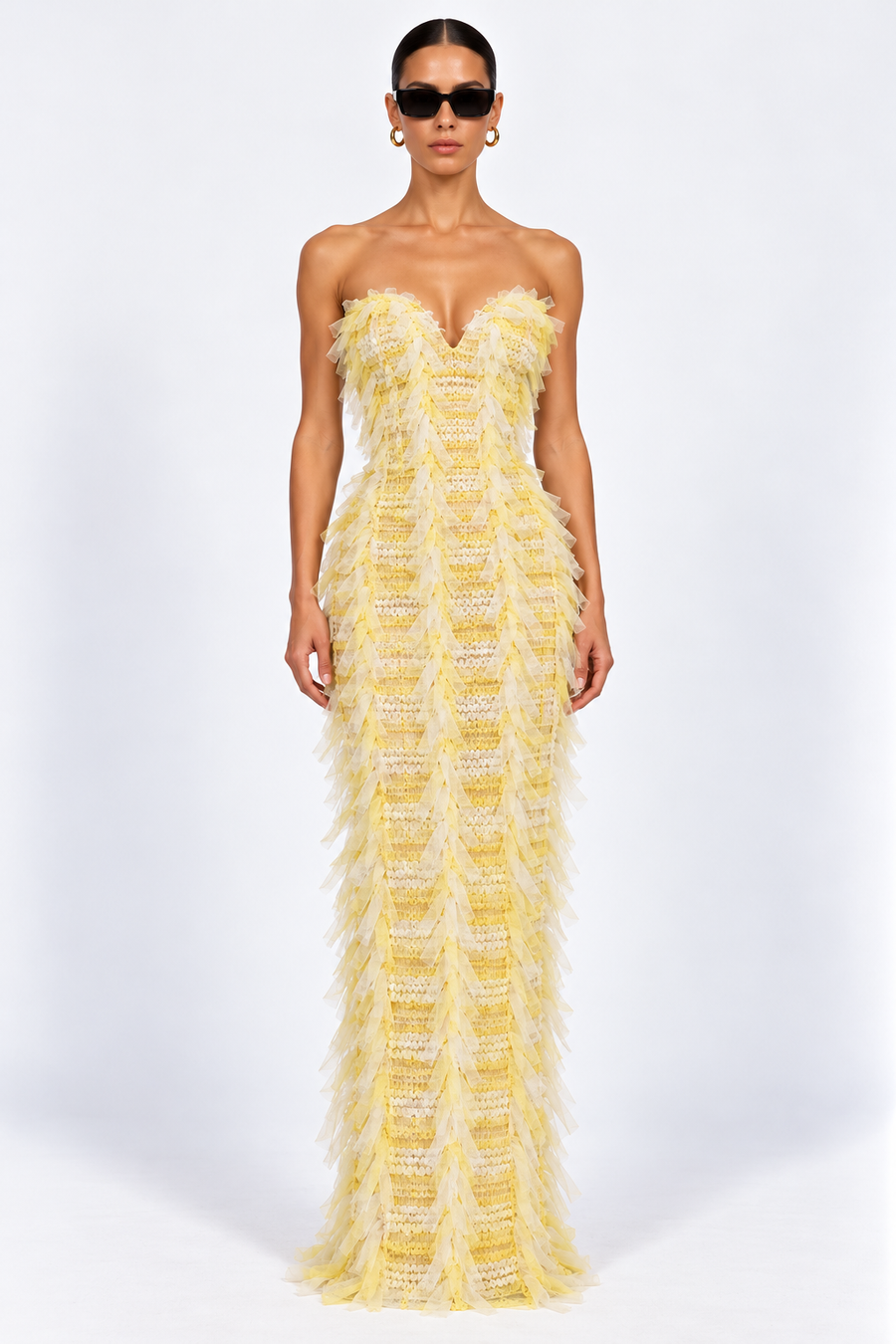 Jefre Sei Jasmine Gown Chello Size 6, 8 + 10 by Jefre sei available for hire in Hampton East, VIC